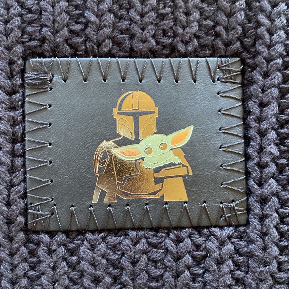 Love Your Melon Star Wars Mandalorian and The Child Black Pom Beanie - Picture 3 of 4